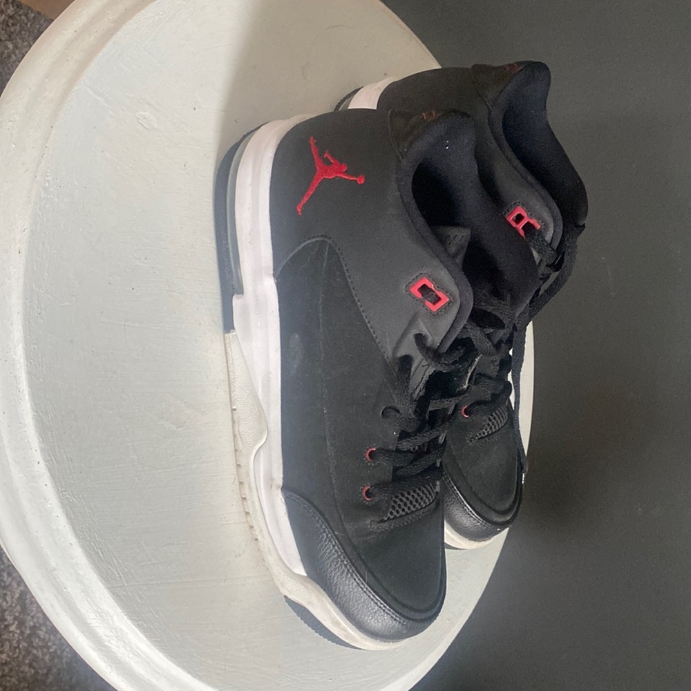 Jordan youth size 6 black white and red!!